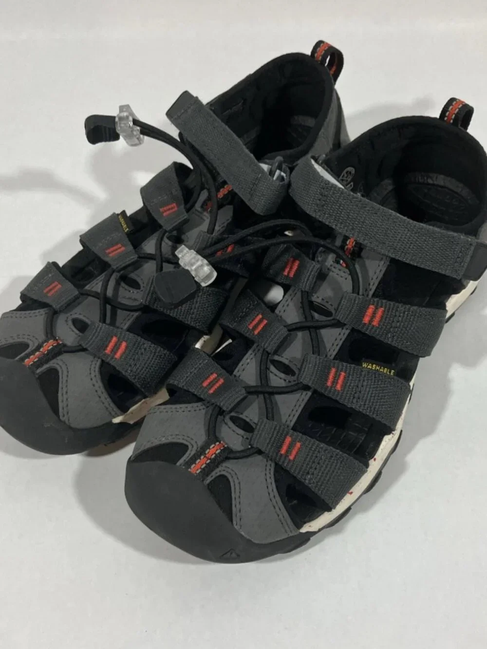 Keen Newport H2 Gray Red Size 4 Waterproof Closed Toe Sandals